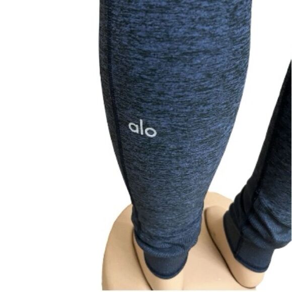 ALO Yoga Heathered Blue Leggings - Picture 6 of 6